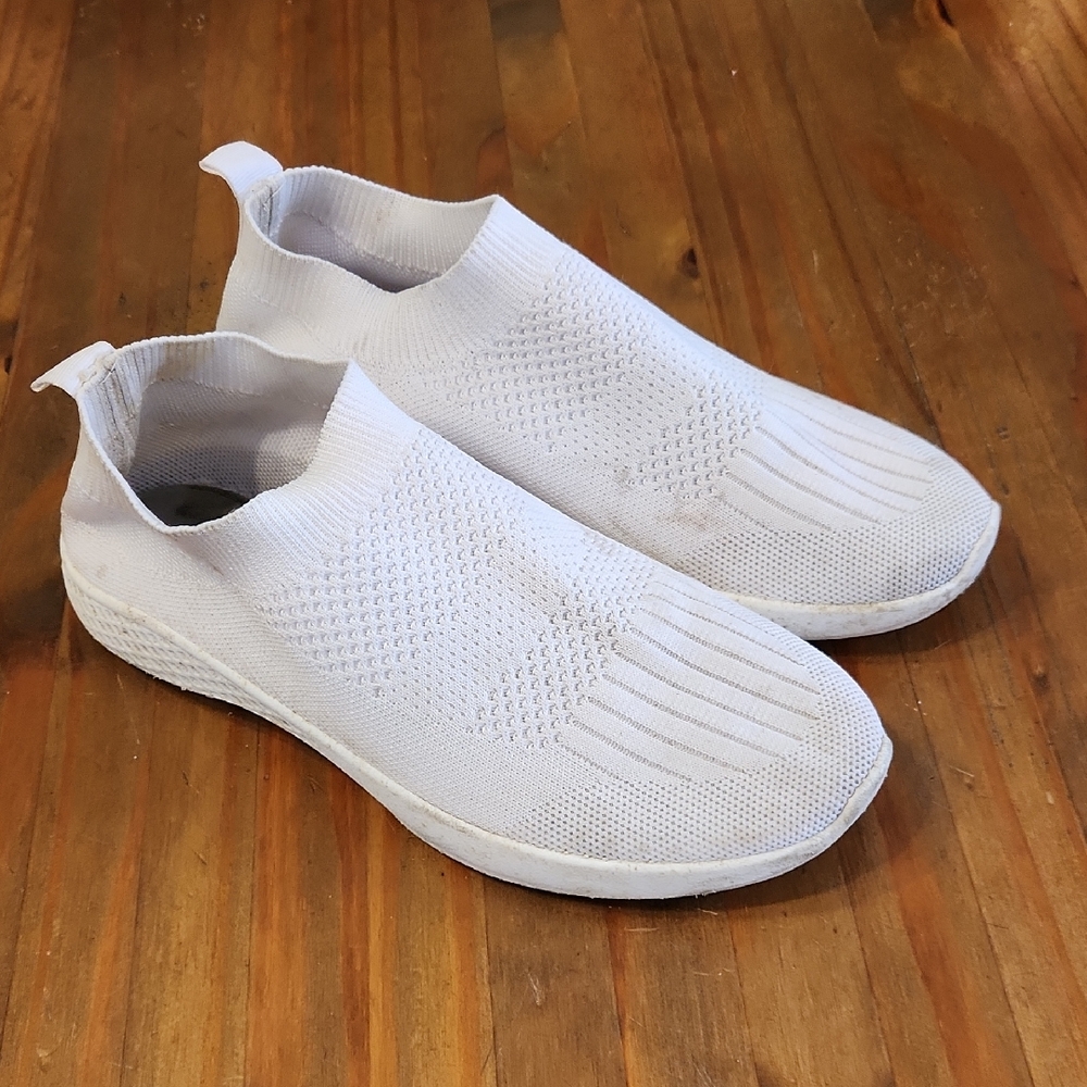 Tommy Bahama White Knit Slip-On Sneakers